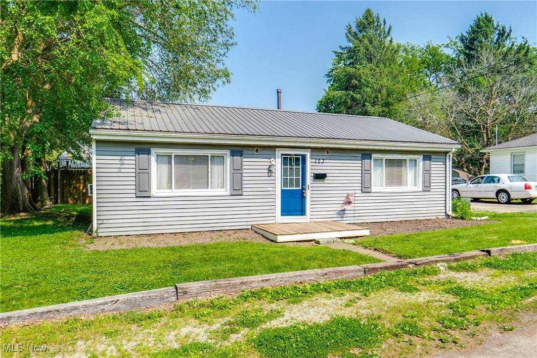 Navarre, OH 44662,123 Define CT NE