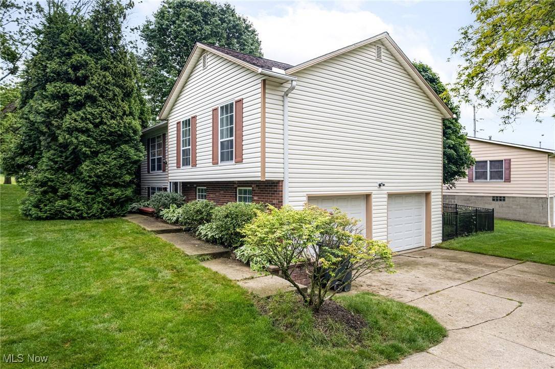 Wadsworth, OH 44281,667 Hidden Valley DR