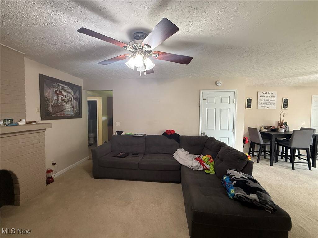 Parkersburg, WV 26101,700 Knopp ST