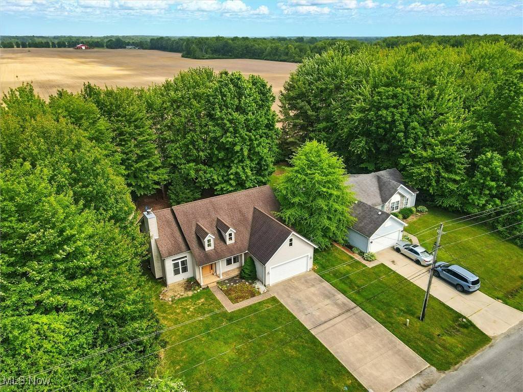 Roaming Shores, OH 44084,1287 Morning Star DR