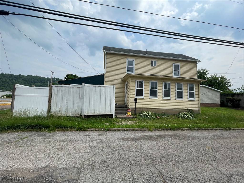 Wellsville, OH 43968,1400 Center ST