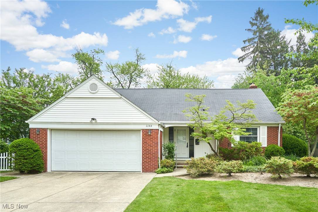 Westlake, OH 44145,1155 Melrose DR
