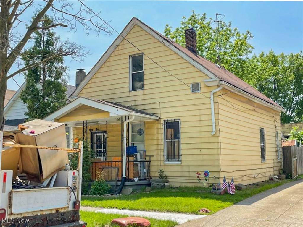Cleveland, OH 44105,6644 Clement AVE