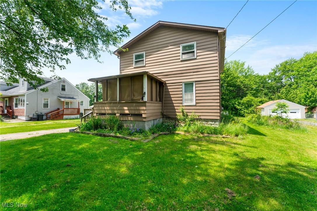 Youngstown, OH 44505,3722 Elmwood AVE