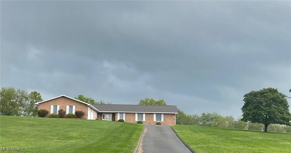 Mineral Wells, WV 26150,1056 Windsor DR