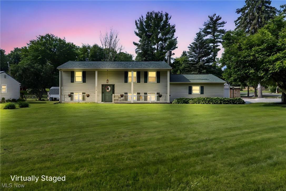Uniontown, OH 44685,2866 Midway NW