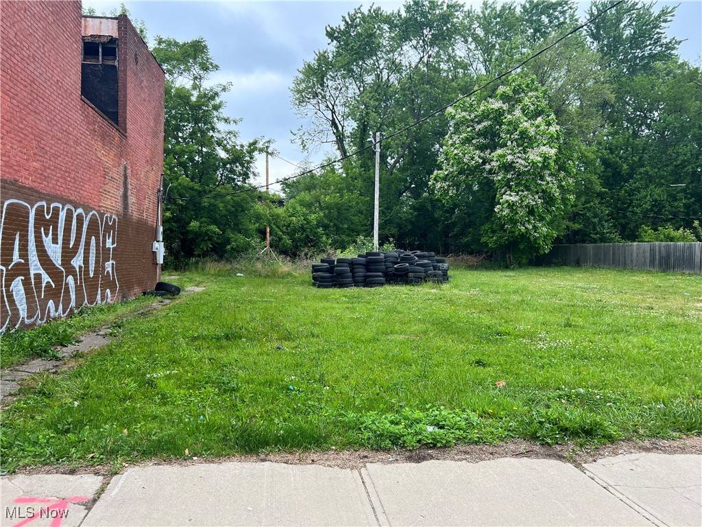 Cleveland, OH 44108,741 E. 99th