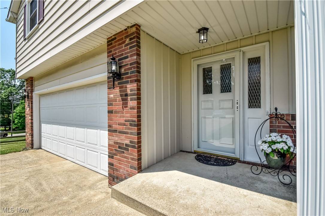Willoughby Hills, OH 44094,30501 Meadowbrook DR