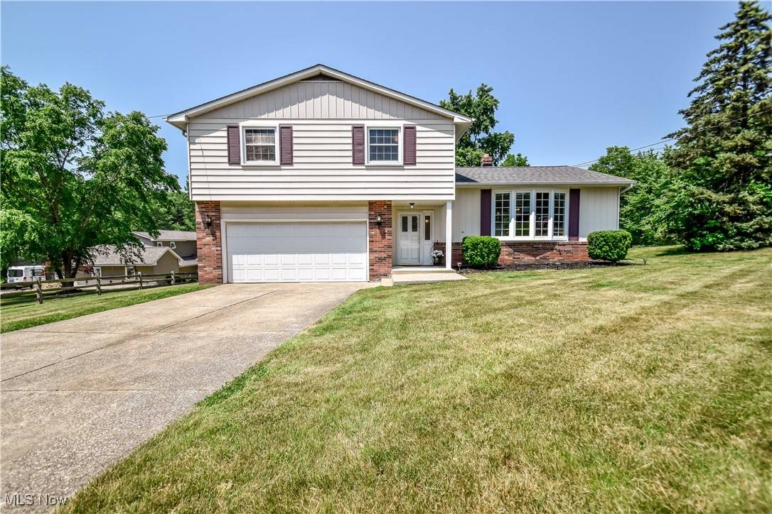 Willoughby Hills, OH 44094,30501 Meadowbrook DR