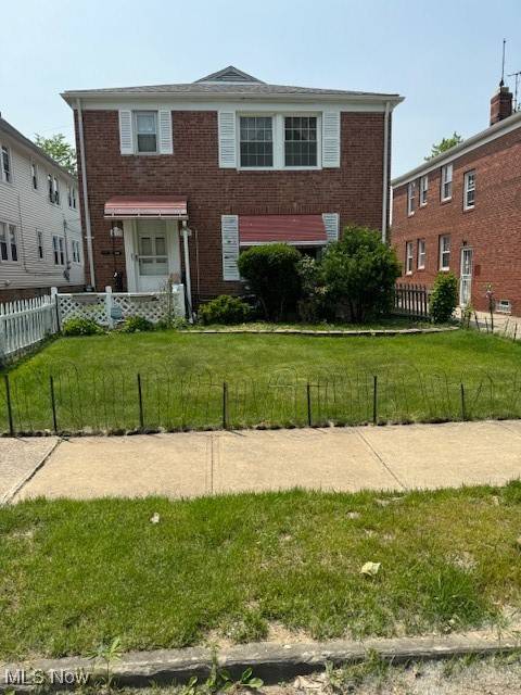 East Cleveland, OH 44112,16319 Greyton RD