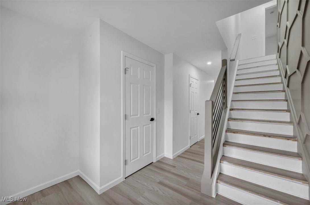 Maple Heights, OH 44137,5177 Clement