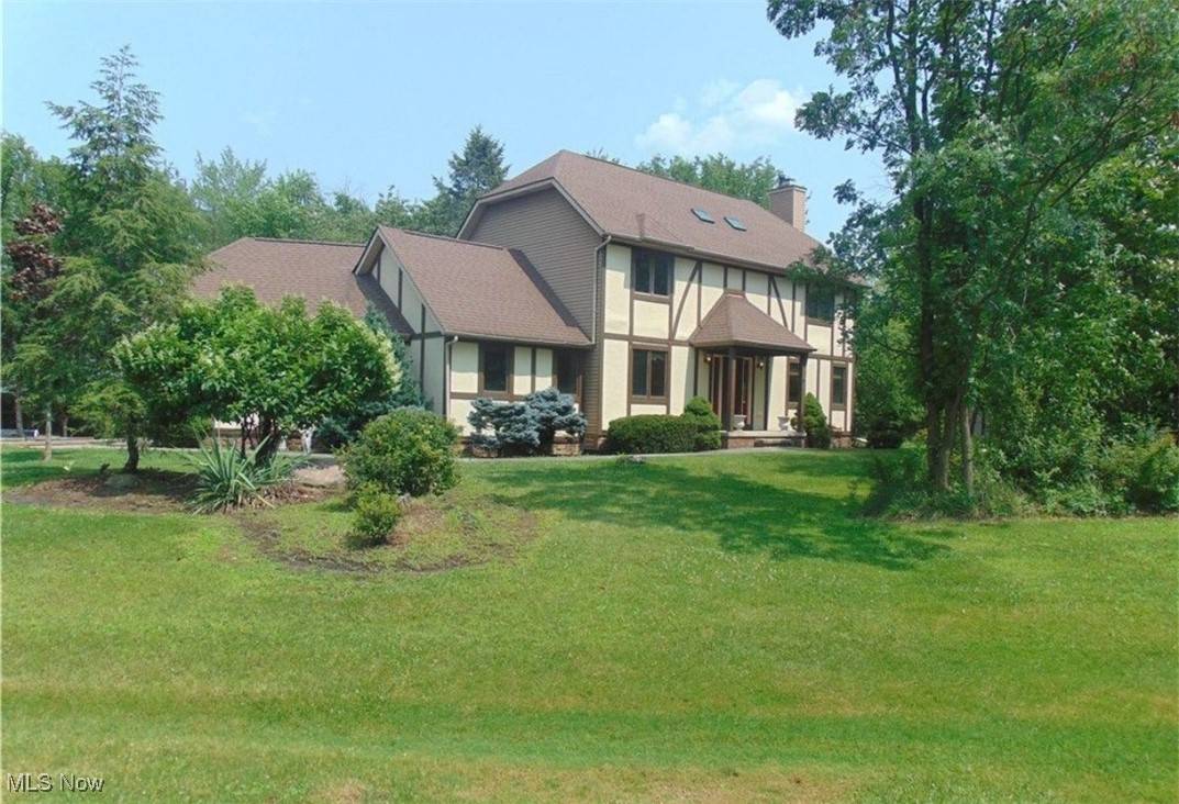 Willoughby Hills, OH 44094,38555 Rogers RD