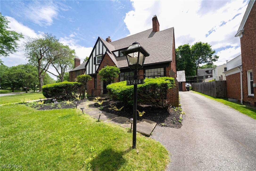 Shaker Heights, OH 44120,17314 Lomond BLVD