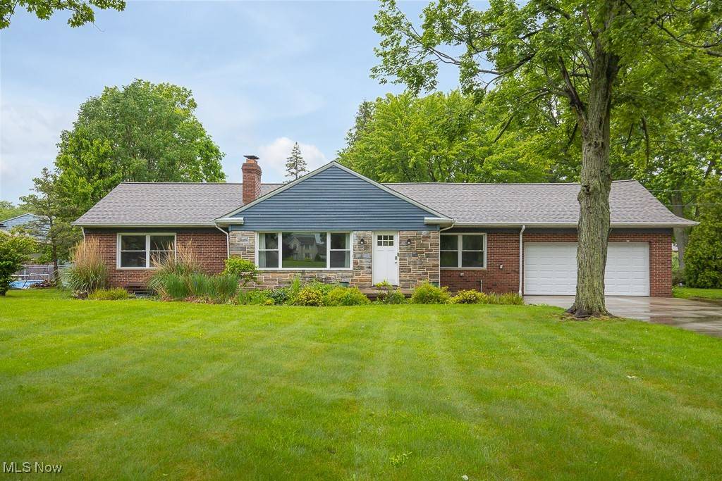Seven Hills, OH 44131,2611 E Pleasant Valley RD