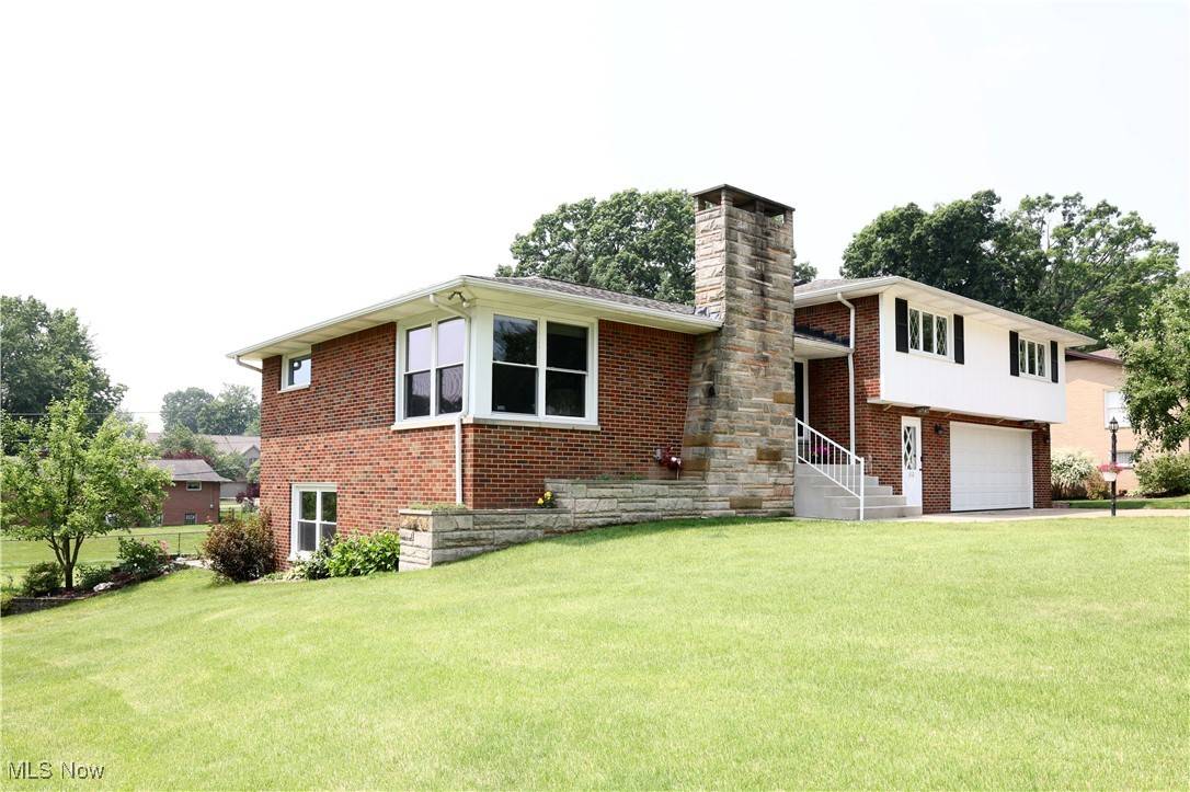 Canton, OH 44708,3112 21st ST NW