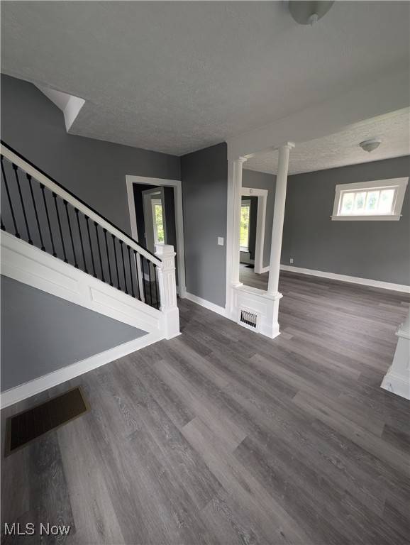 Lorain, OH 44052,908 W 8th ST