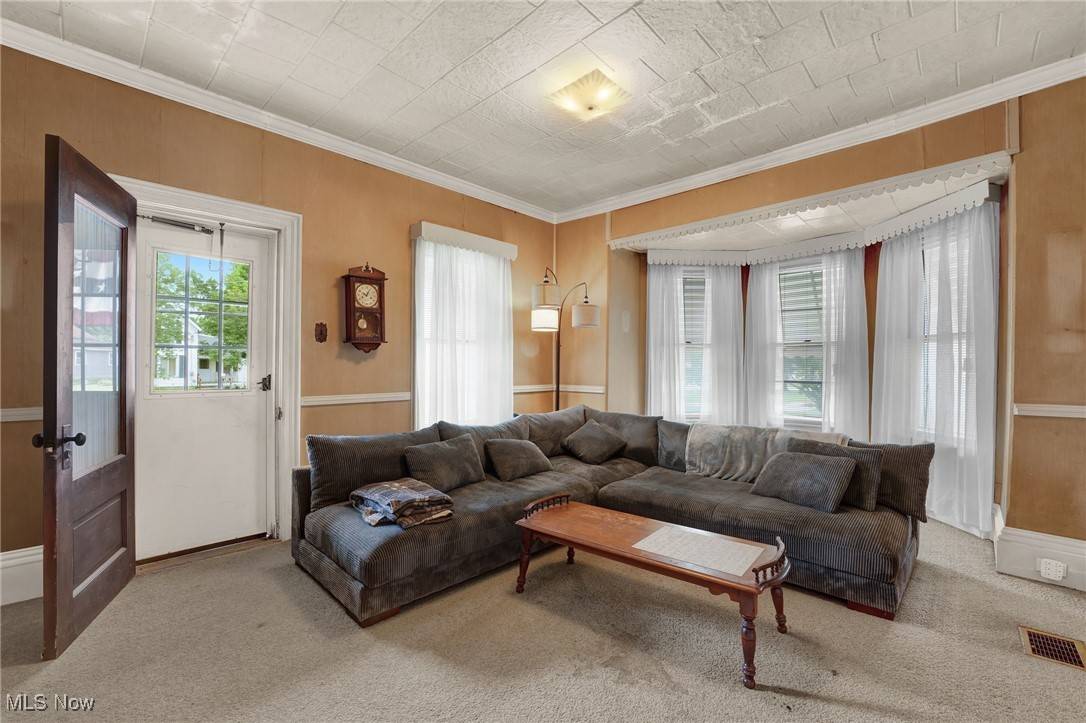 Wellington, OH 44090,631 W Herrick AVE