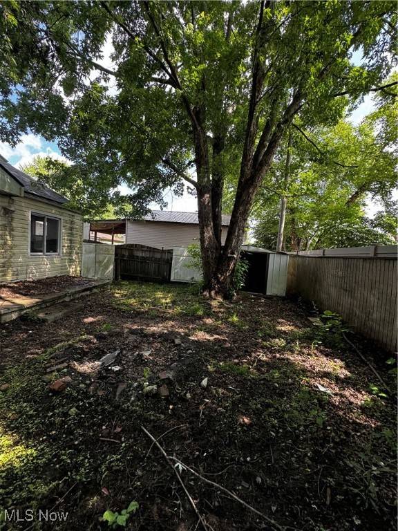 Akron, OH 44250,1489 Lakeview ST
