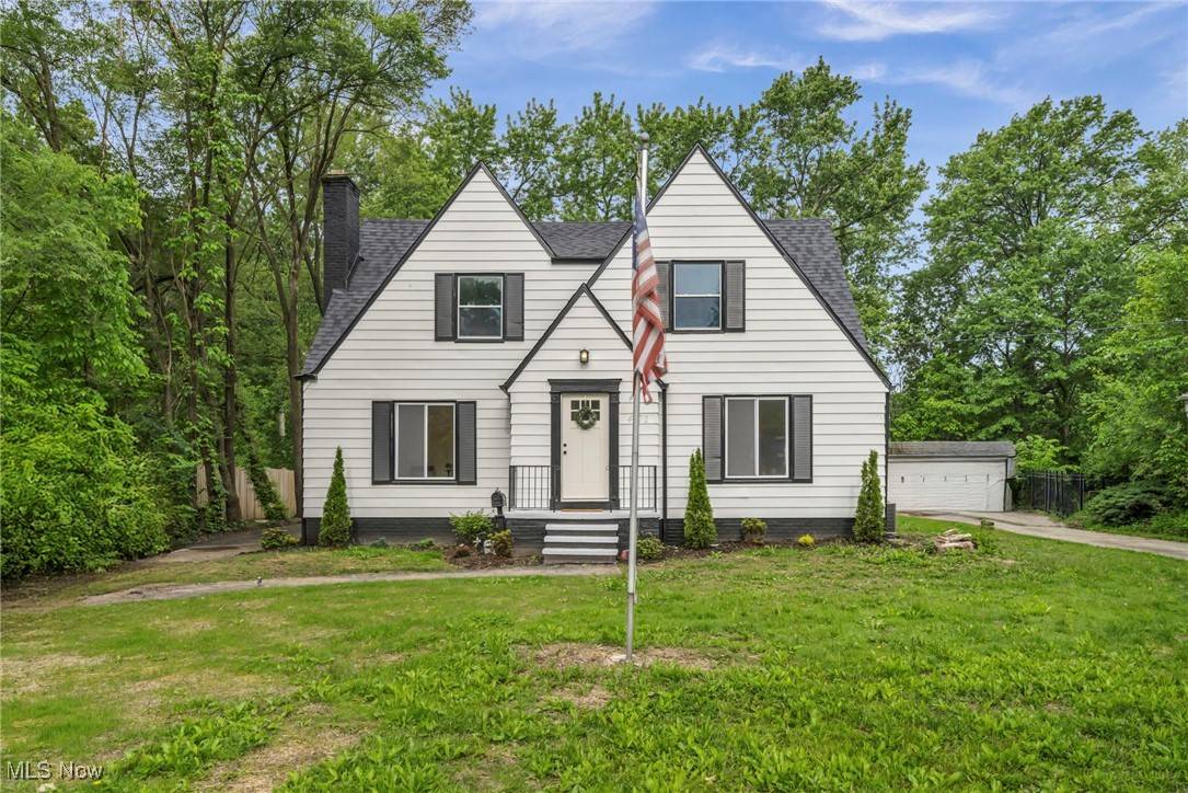 North Olmsted, OH 44070,4832 Clague RD