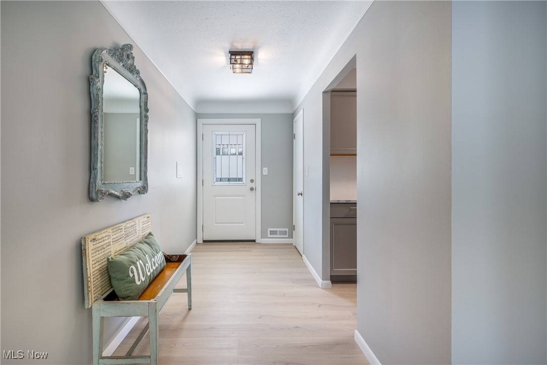 Middleburg Heights, OH 44130,7701 Alan Pkwy