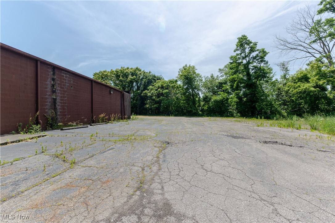 Ashtabula, OH 44004,2411 W Prospect RD