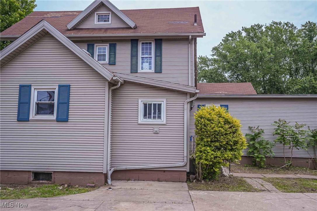 North Lawrence, OH 44666,14656 Lincoln ST