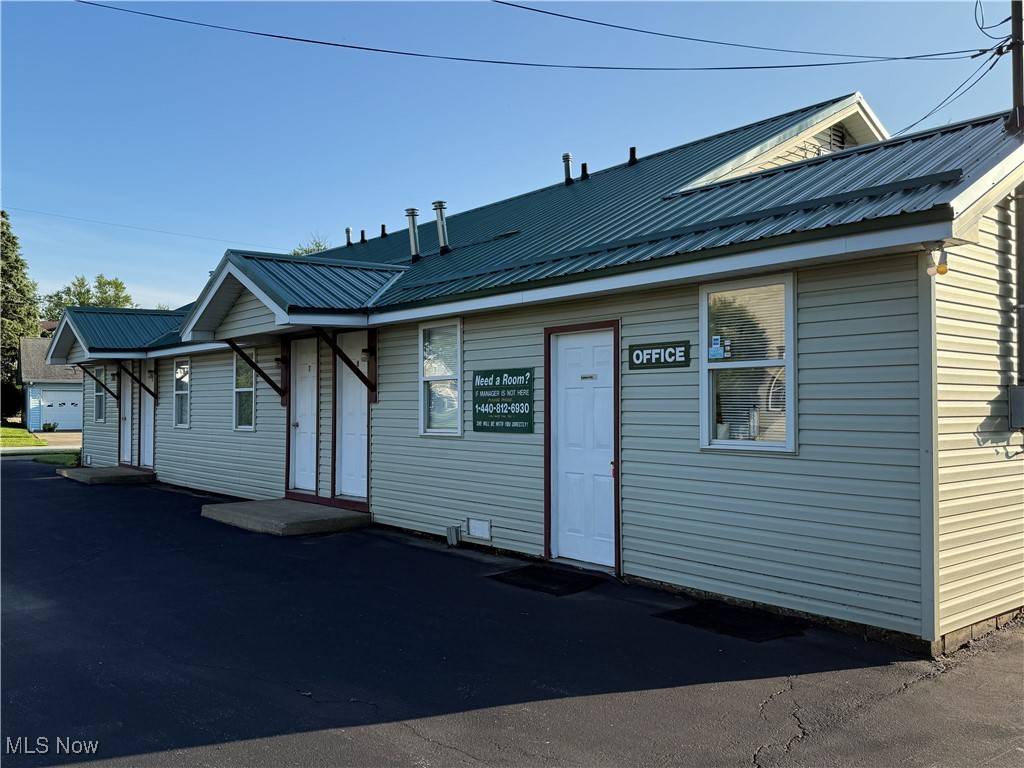 Conneaut, OH 44030,298 Park AVE