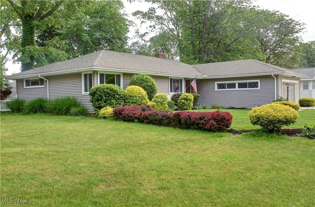Rocky River, OH 44116,22410 Blossom DR