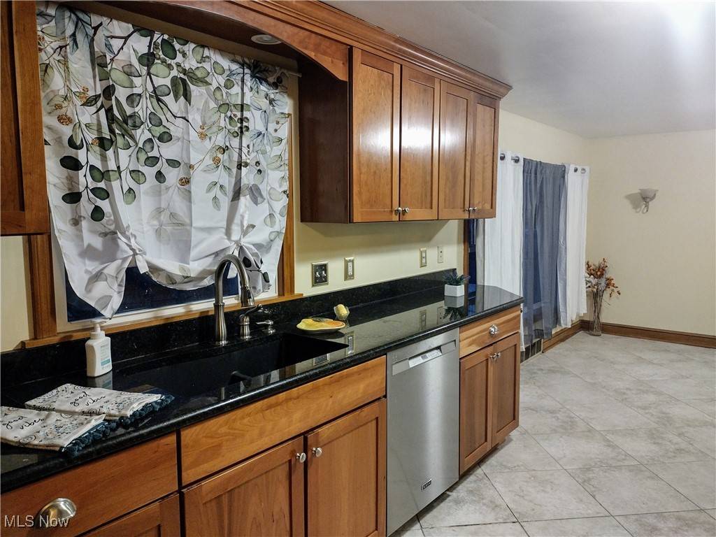 Canton, OH 44708,4376 22nd ST NW