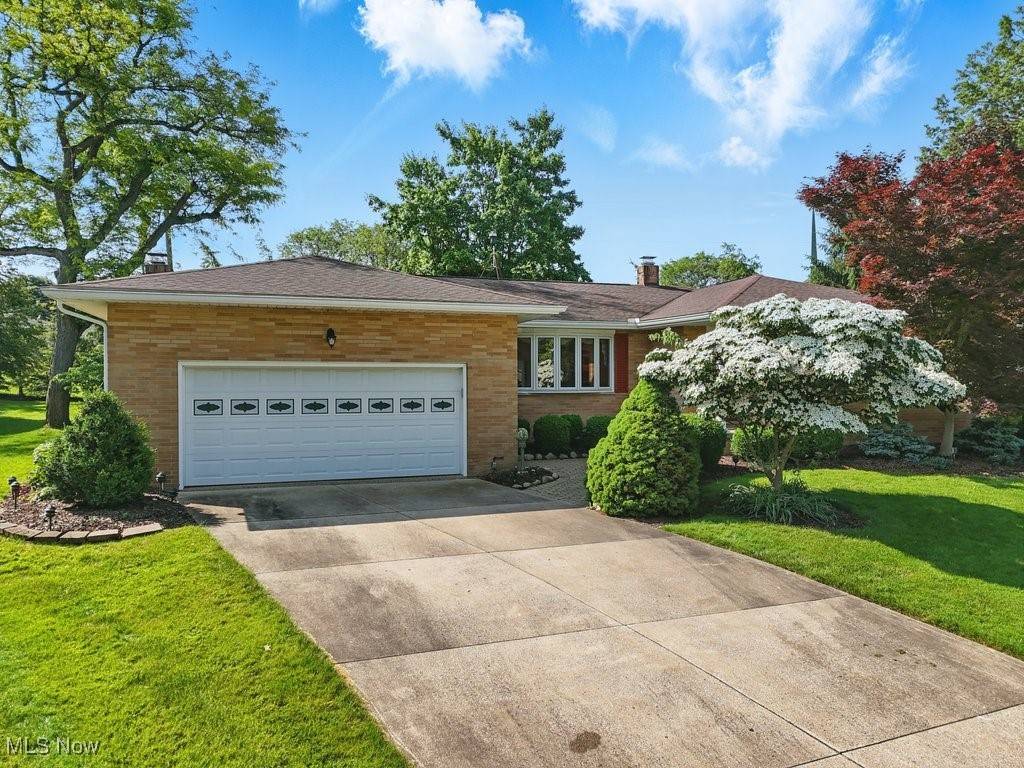 Stow, OH 44224,3777 Kay DR