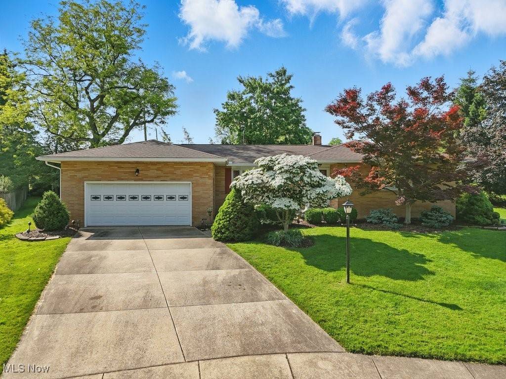 Stow, OH 44224,3777 Kay DR