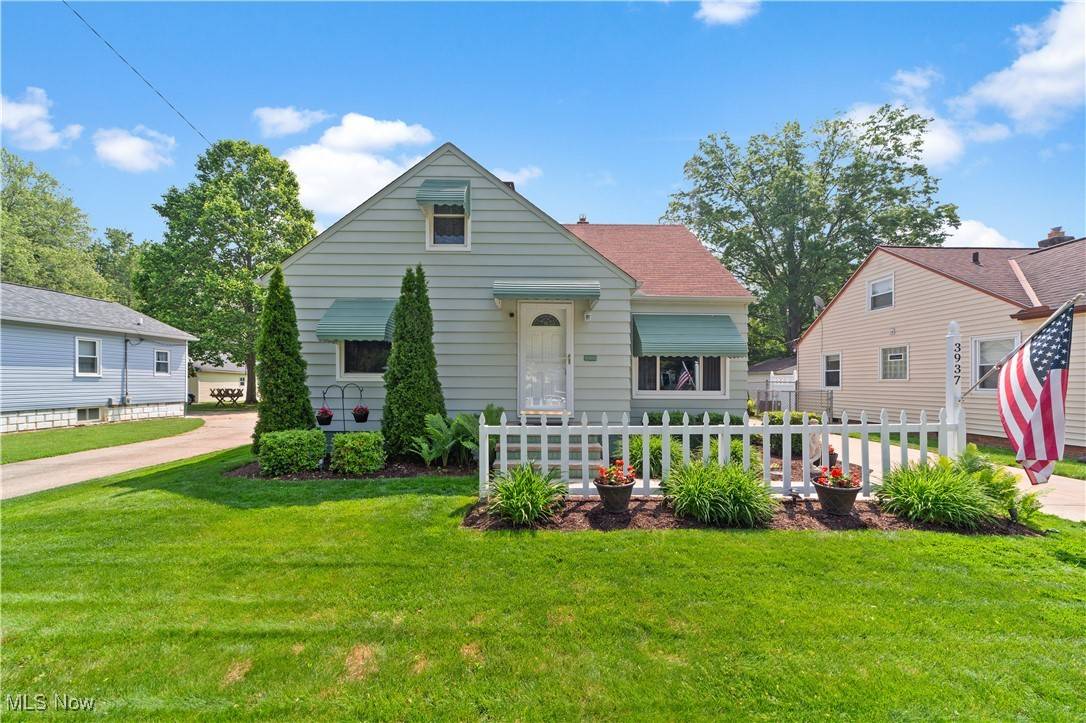 Fairview Park, OH 44126,3937 W 227th ST