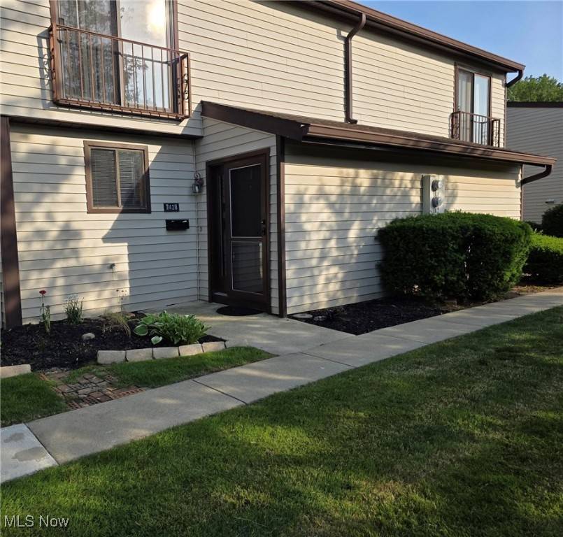 Middleburg Heights, OH 44130,7428 Pine River CT #C 48