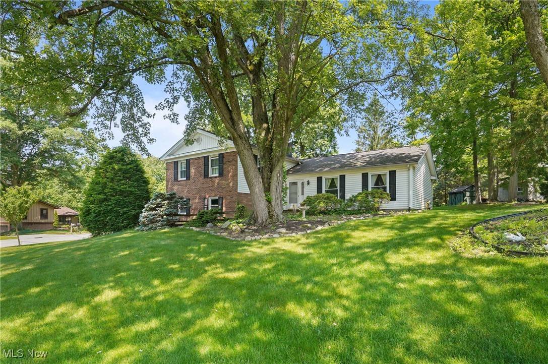 Aurora, OH 44202,240 S Park DR