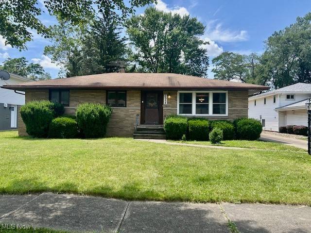 Parma Heights, OH 44130,6984 Greenbriar DR