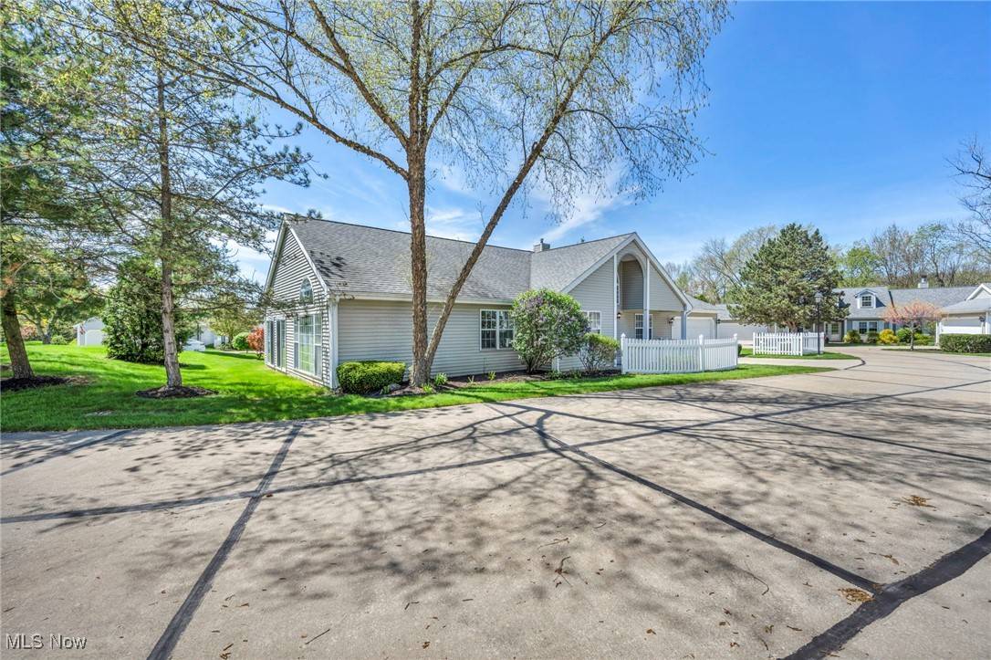 Aurora, OH 44202,265 Devon Pond