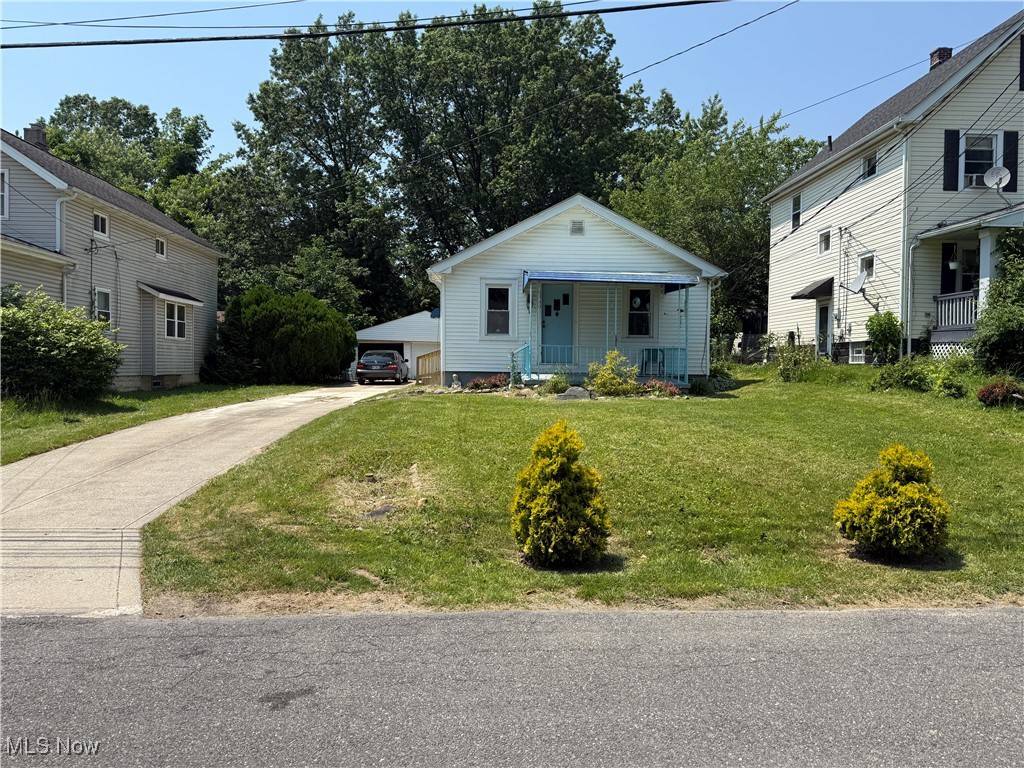 Garfield Heights, OH 44125,6350 Meadowbrook RD
