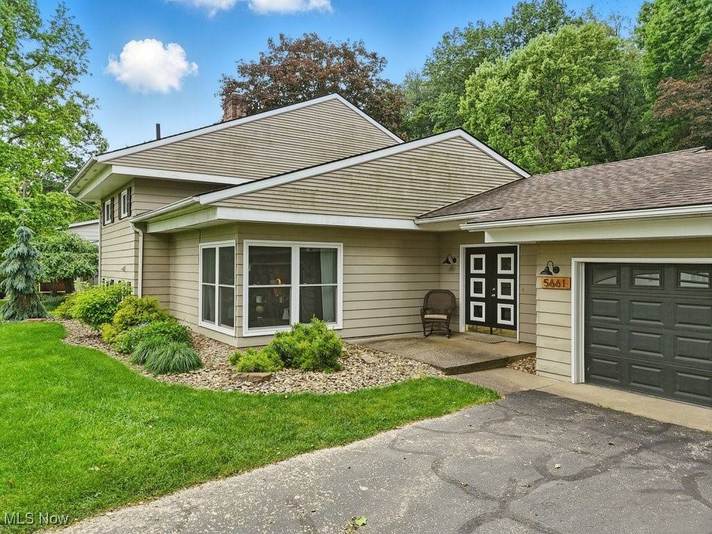 Kent, OH 44240,5661 Caranor RD