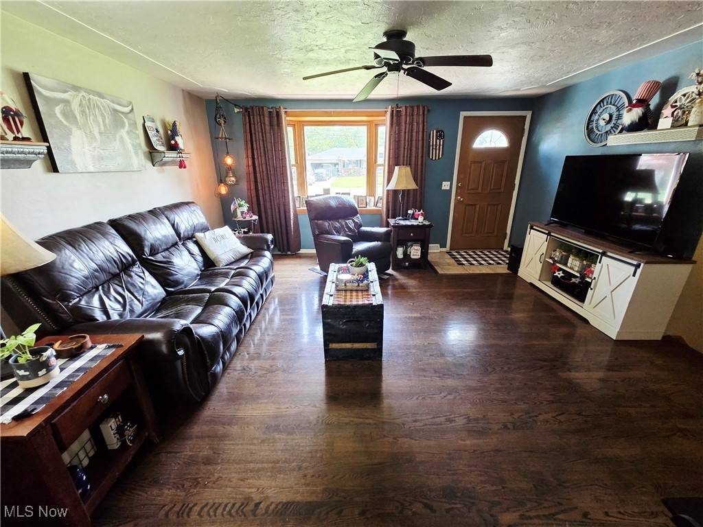 Amherst, OH 44001,709 W Martin AVE