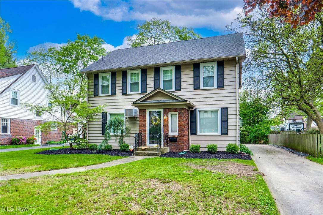 Akron, OH 44313,294 Sundale RD