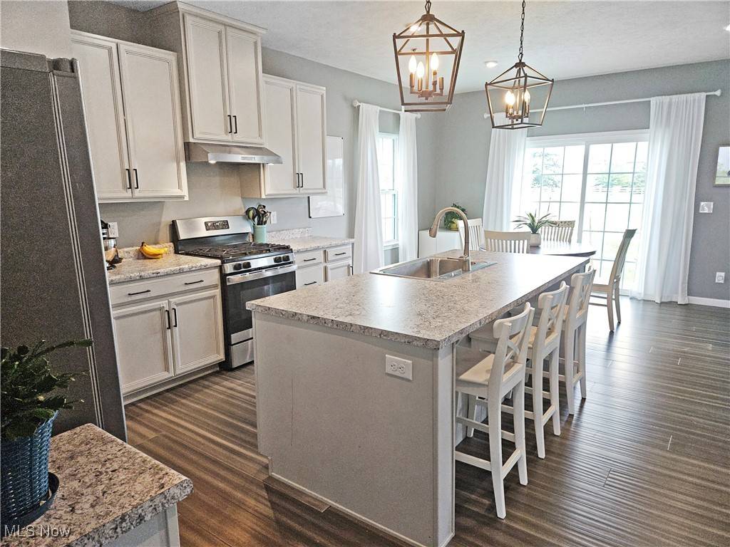 Willoughby, OH 44094,2099 Farroni DR