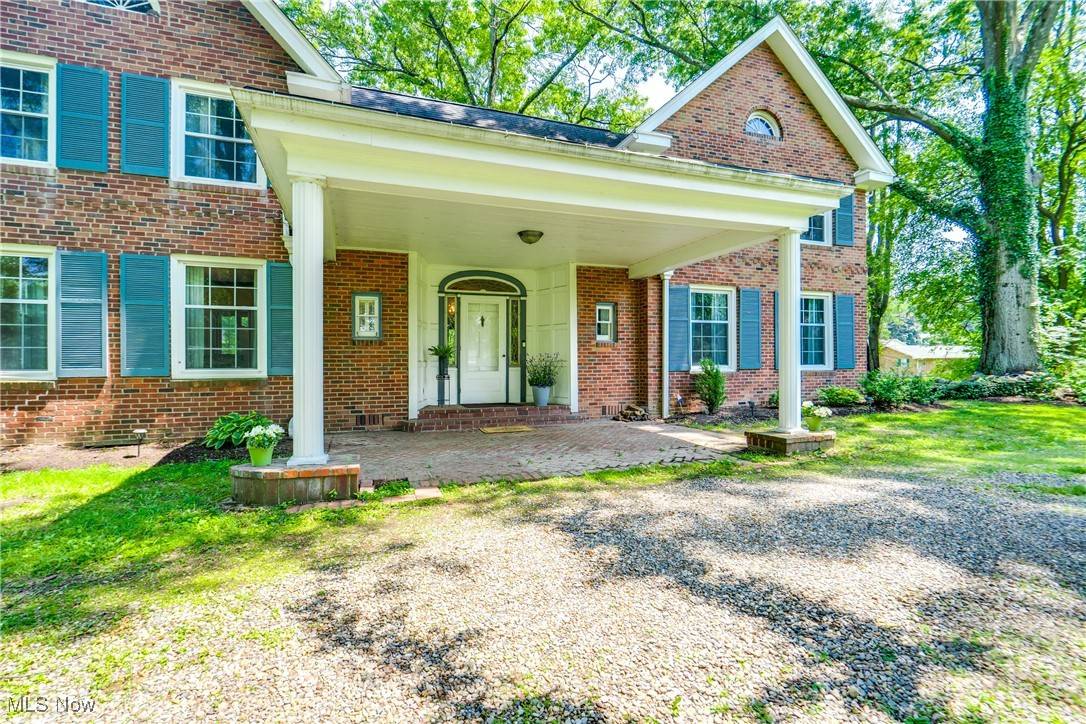 Canton, OH 44708,2030 Glenmont DR NW