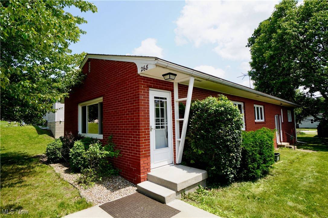 New Philadelphia, OH 44663,268 Carrie AVE NW