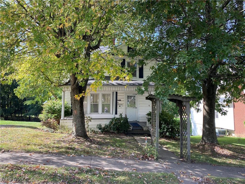 St. Clairsville, OH 43950,118 N Market ST