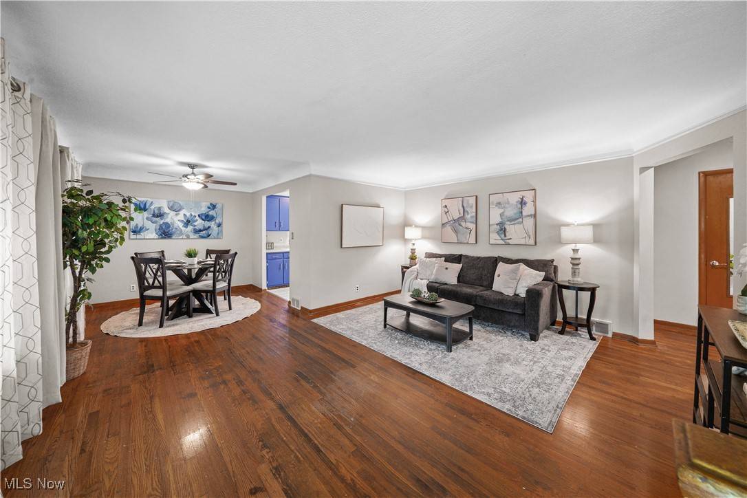 Cleveland, OH 44122,4153 Feiner DR