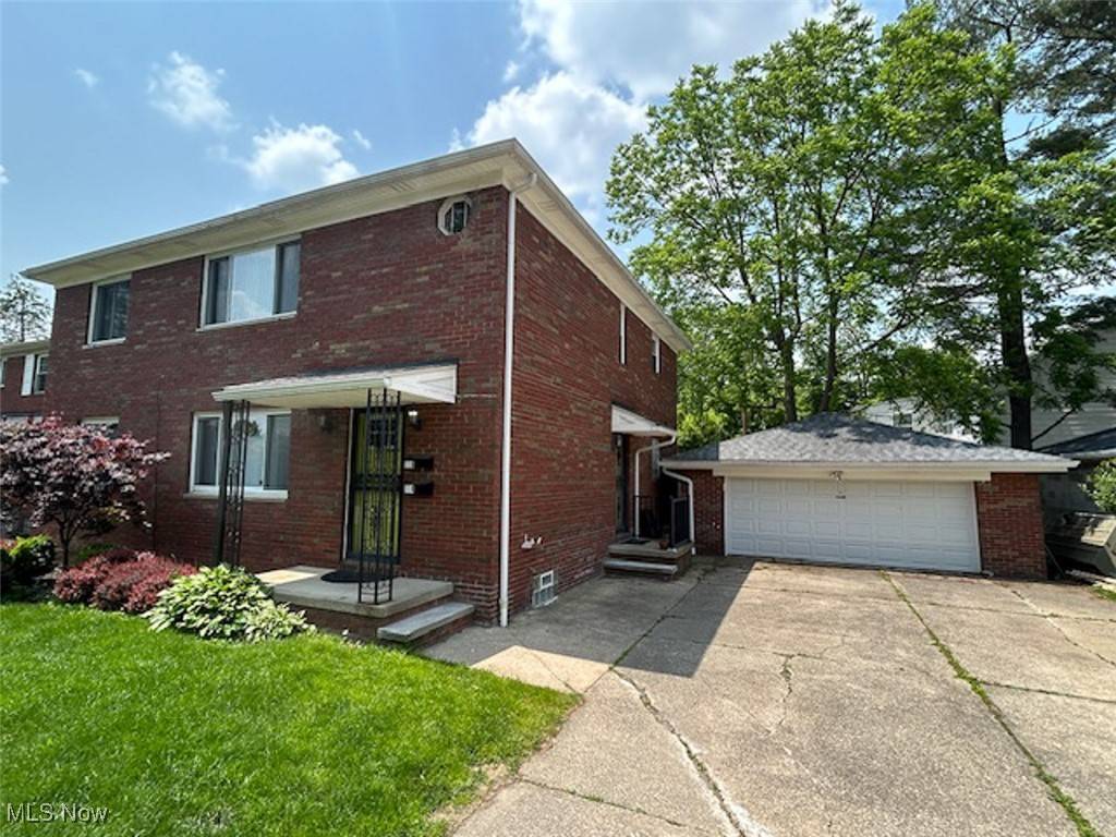 Akron, OH 44313,114 - 116 Greencrest TER