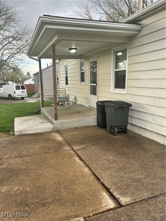 Youngstown, OH 44512,7438 Westview DR