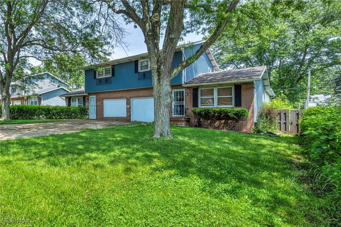 Louisville, OH 44641,134 Brookfield ST
