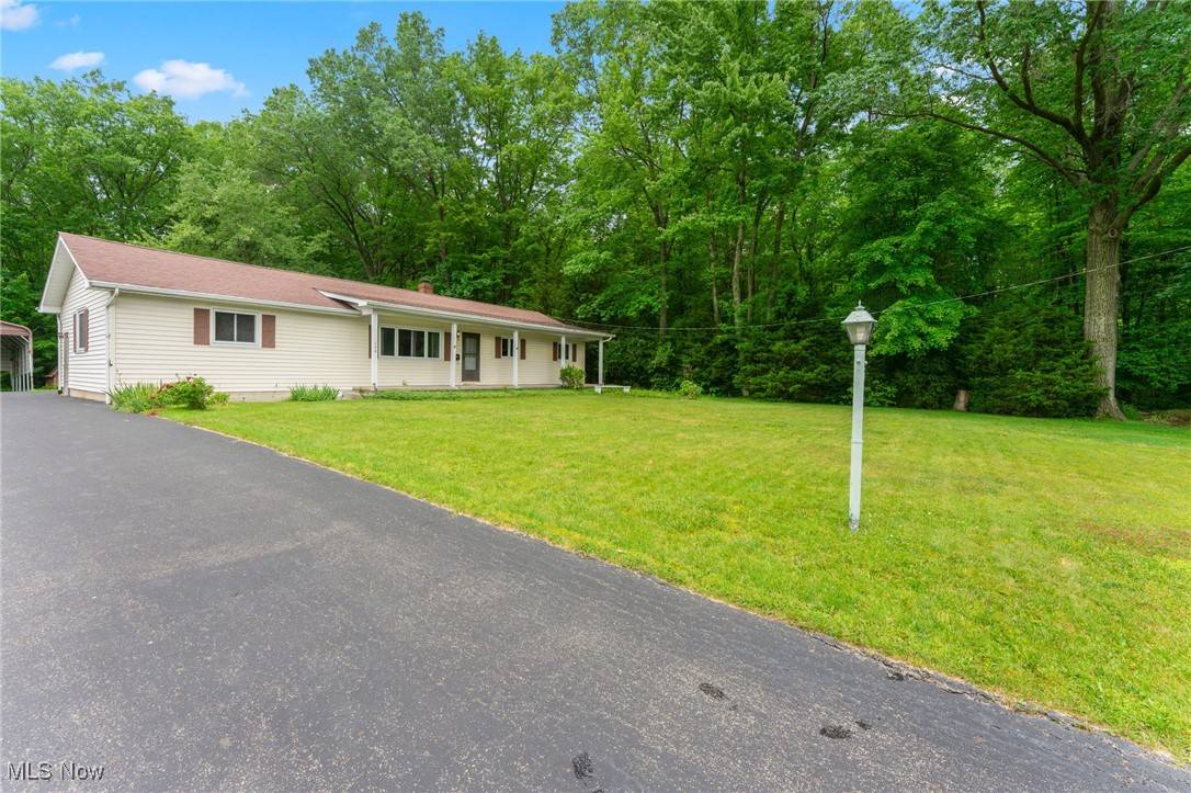 Austintown, OH 44515,236 Charlestown PL