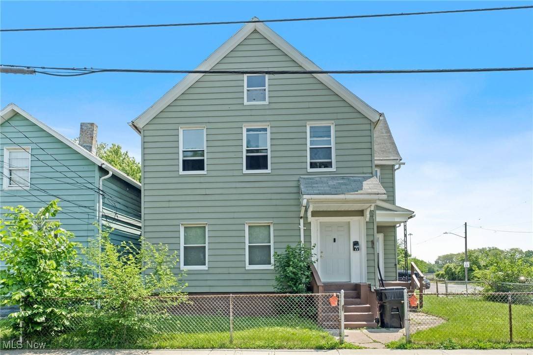 Cleveland, OH 44113,2763 W 32nd ST